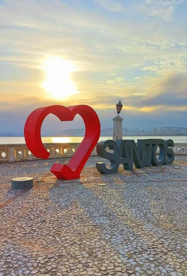Sala living em prédio Familiar na Av da Praia Santos  Exterior foto